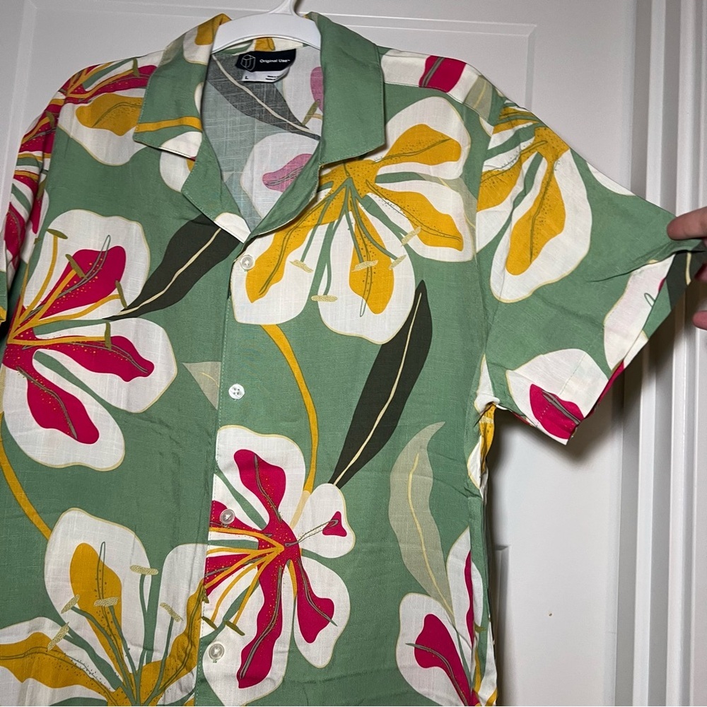 Original Use Men’s Aloha Hawaiian Shirt Floral Green Yellow Vacation Shirt Large
